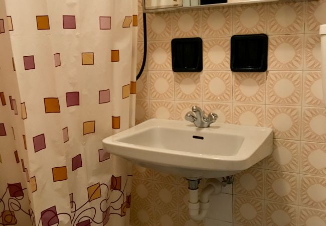 nardis-20-bagno-appartamento-affitto-Myhome-dolomiti appartamento-affitto-Madonna-di-Campiglio-Myhome-Dolomiti