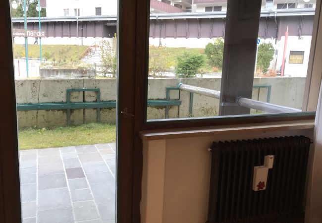 nardis-20-terrazza-appartamento-affitto-Myhome-dolomiti appartamento-affitto-Madonna-di-Campiglio-Myhome-Dolomiti