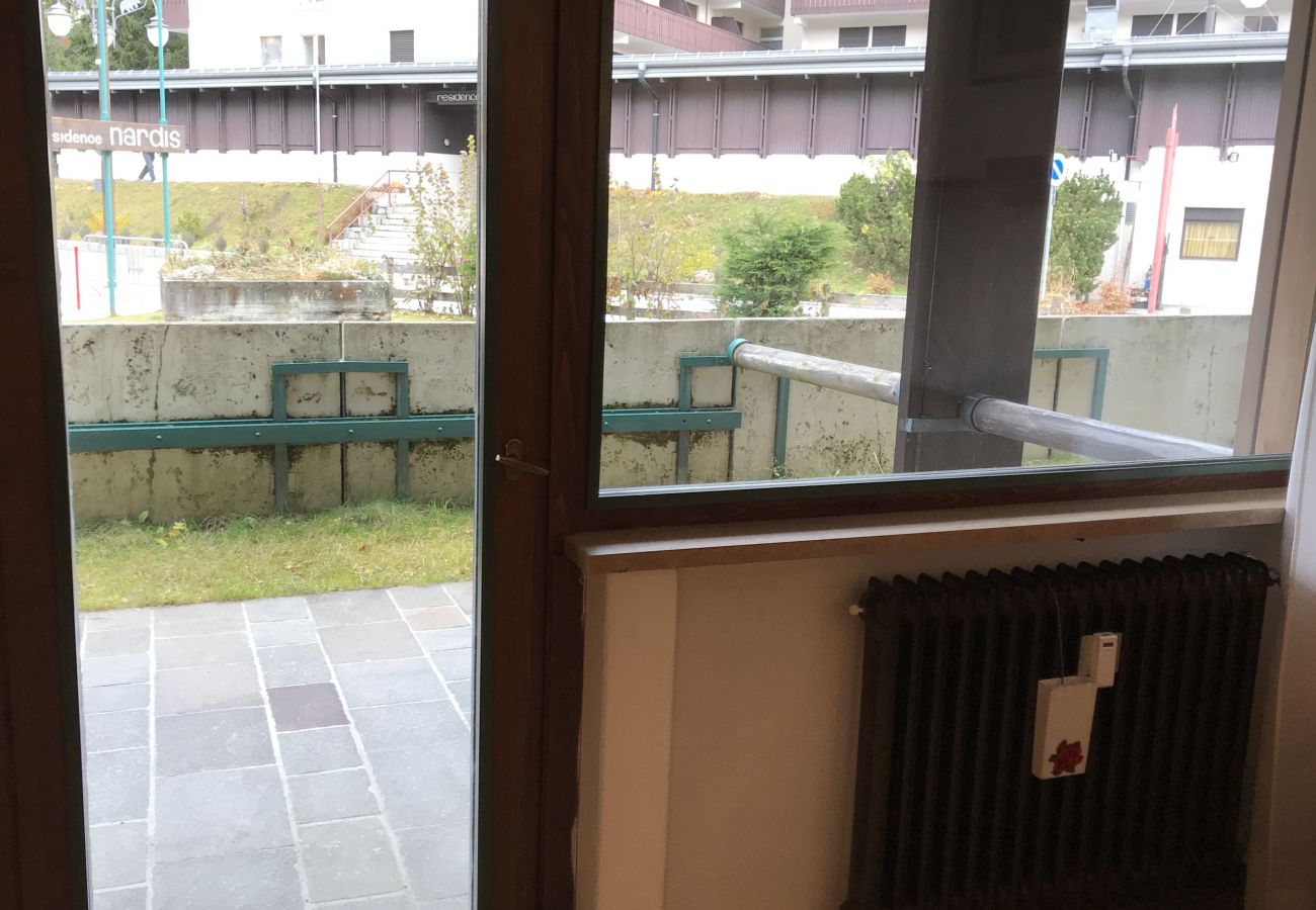nardis-20-terrazza-appartamento-affitto-Myhome-dolomiti appartamento-affitto-Madonna-di-Campiglio-Myhome-Dolomiti