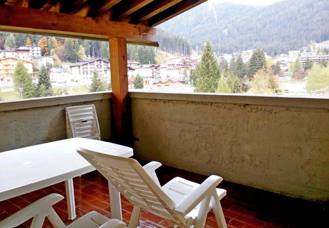 Appartamento a Madonna di Campiglio - SILVANA 124 APARTMENT Appartamento a Madonna di Campiglio - SILVANA 124 APARTMENT
