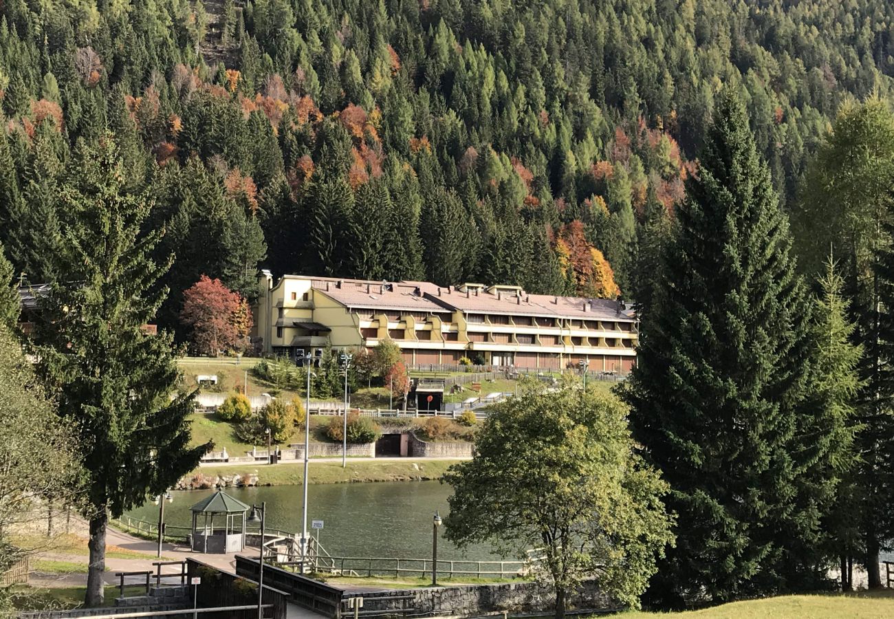 silvana-124-esterno-appartamento-affitto-Myhome-dolomiti appartamento-affitto-Madonna-di-Campiglio-Myhome-Dolomiti