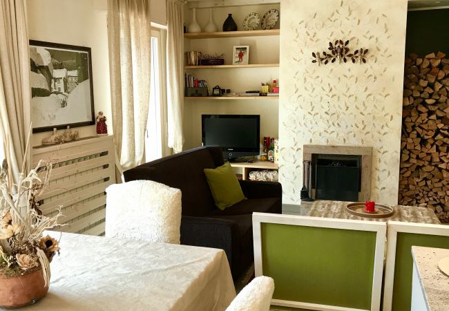 3-Tre-Apartment-soggiorno-affitto-Myhome-dolomiti appartamento-affitto-Madonna-di-Campiglio-Myhome-Dolomiti