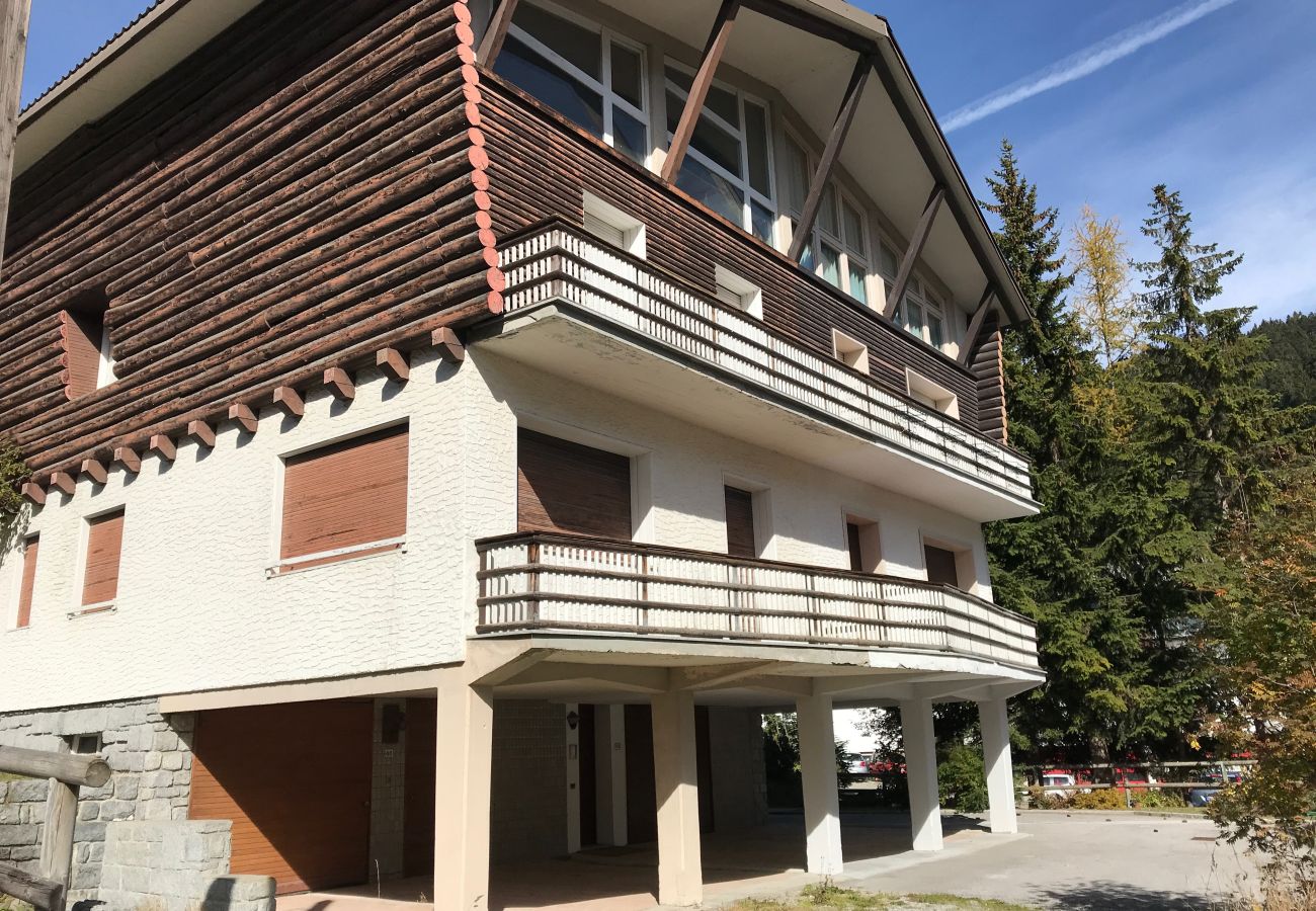 3-Tre-appartamento-edificio-esterno appartamento-affitto-Madonna-di-Campiglio-Myhome-Dolomiti