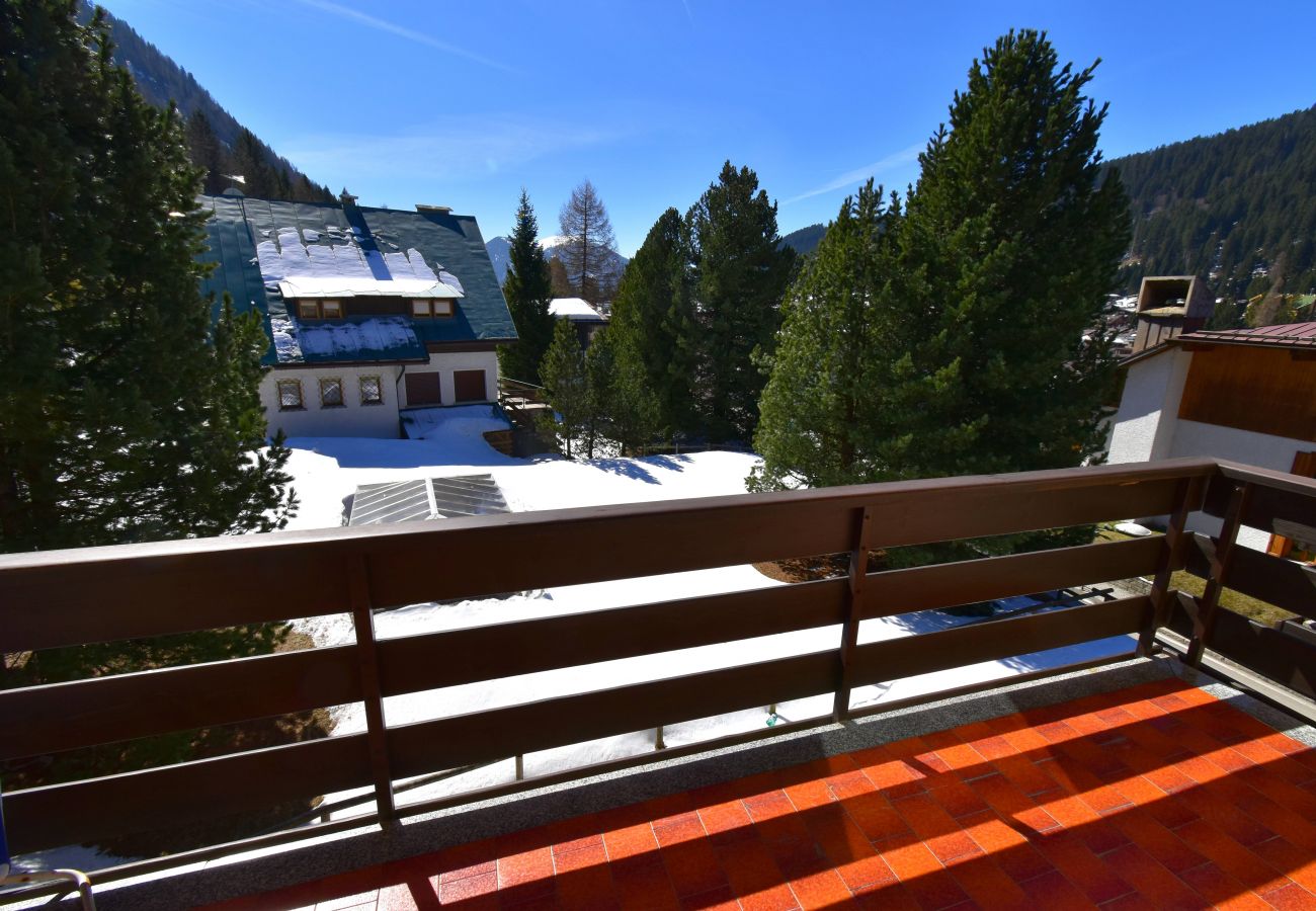 Appartamento a Madonna di Campiglio - 2 ABETI APARTMENT Appartamento a Madonna di Campiglio - 2 ABETI APARTMENT