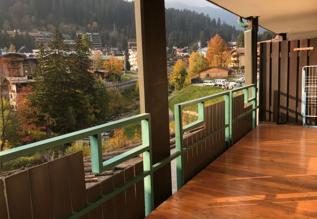 nardis-135-balcone-appartamento-affitto-Myhome-dolomiti appartamento-affitto-Madonna-di-Campiglio-Myhome-Dolomiti
