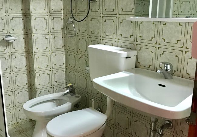 nardis-135-bagno-appartamento-affitto-Myhome-dolomiti appartamento-affitto-Madonna-di-Campiglio-Myhome-Dolomiti