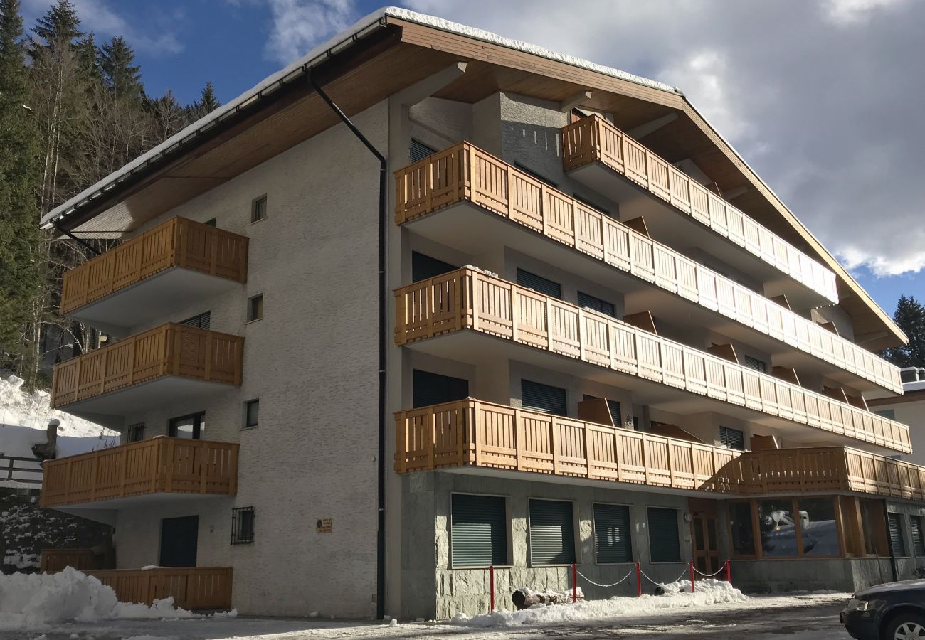 Studio a Madonna di Campiglio - FEVRI STUDIO Studio a Madonna di Campiglio - FEVRI STUDIO