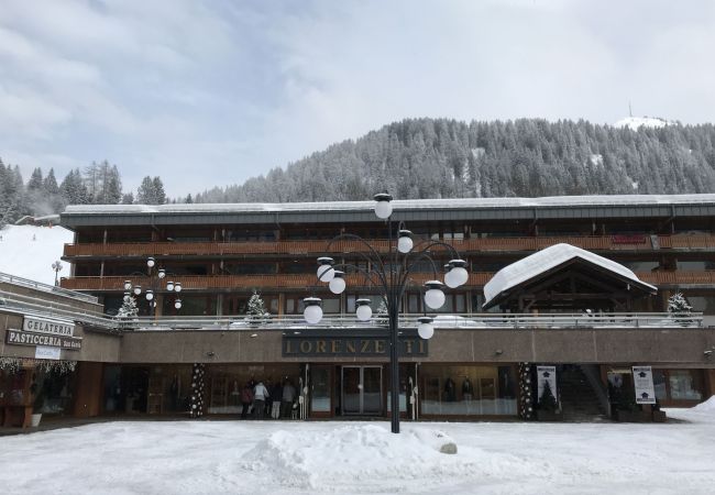rainalter-04-esterno-appartamento-affitto-Myhome-dolomiti appartamento-affitto-Madonna-di-Campiglio-Myhome-Dolomiti