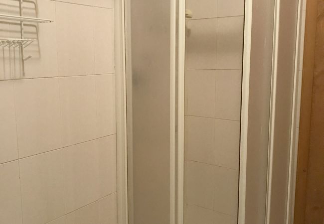 edith-17-bagno-appartamento-affitto-Myhome-dolomiti appartamento-affitto-Madonna-di-Campiglio-Myhome-Dolomiti