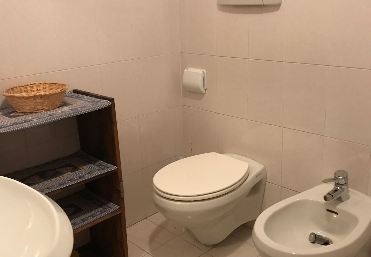 edith-17-bagno-appartamento-affitto-Myhome-dolomiti appartamento-affitto-Madonna-di-Campiglio-Myhome-Dolomiti