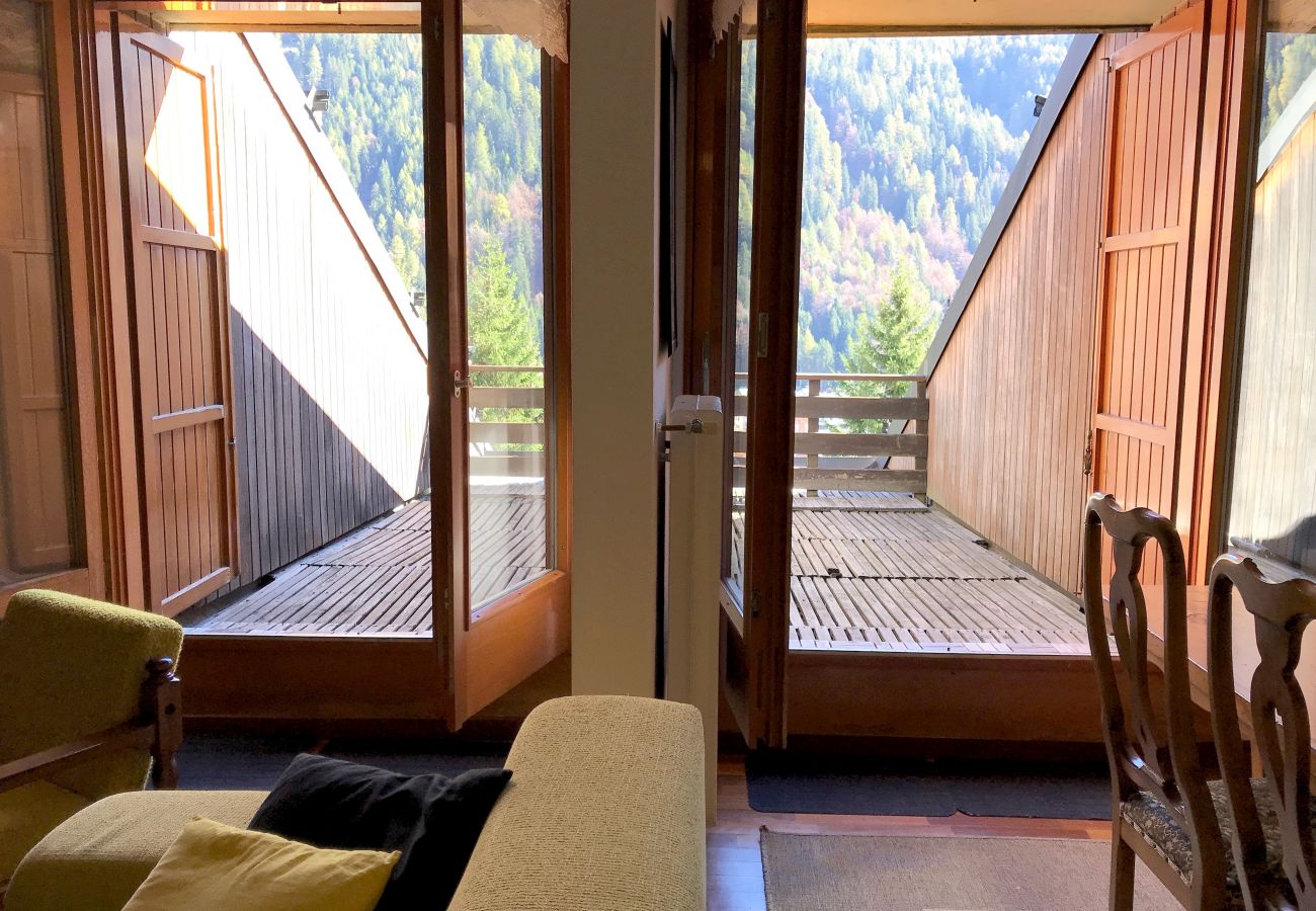 edith-17-Apartment-balcone-appartamento-myhome-dolomiti Appartamento-affitto-Madonna-di-Campiglio-Myhome-Dolomiti