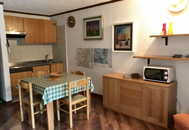 des-alpes-24-apartment-appartamento-soggiorno-vacanze-myhome-dolomiti appartamento-affitto-Madonna-di-Campiglio-Myhome-Dolomiti