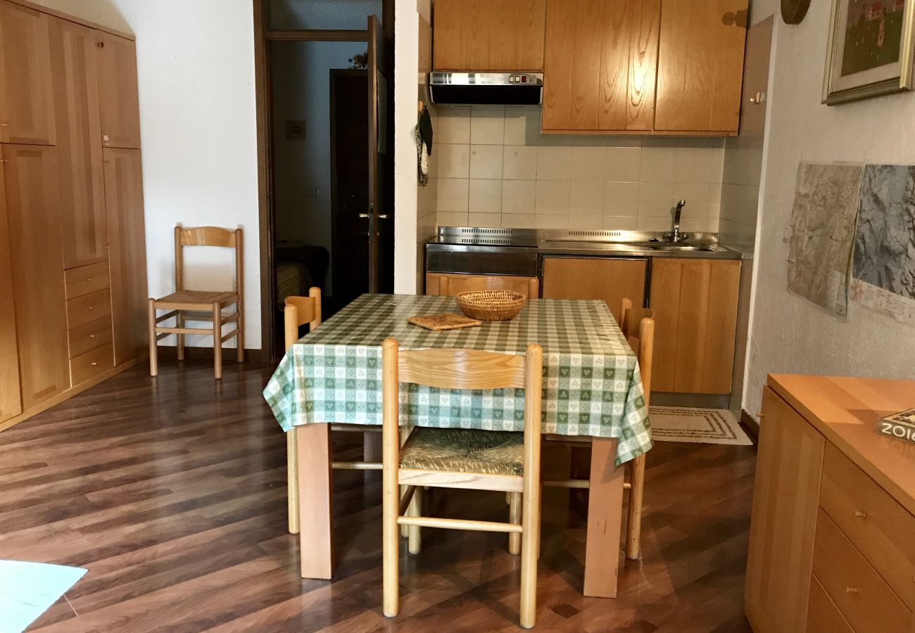 des-alpes-apartment-appartamento-soggiorno-vacanze-myhome-dolomiti appartamento-affitto-Madonna-di-Campiglio-Myhome-Dolomiti