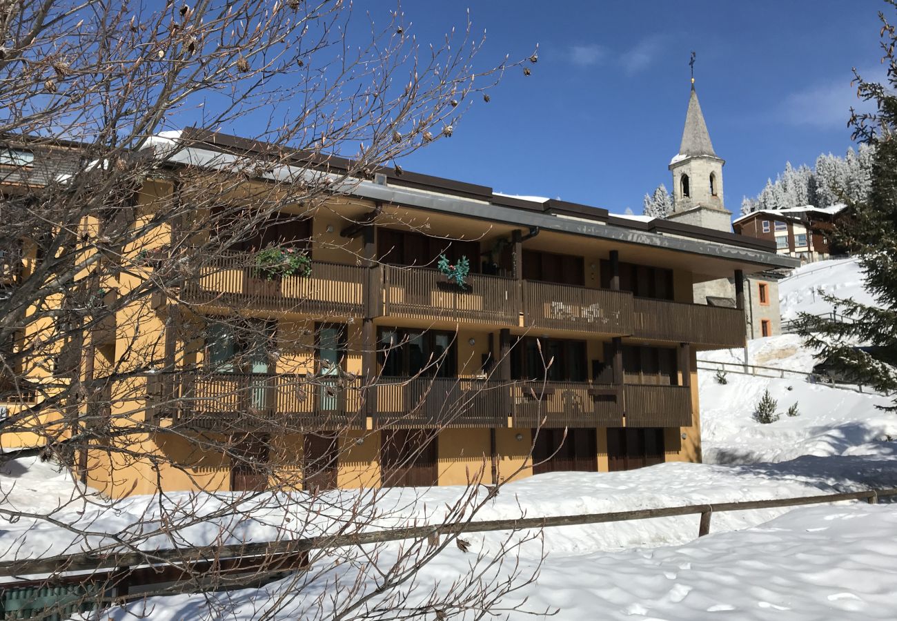Appartamento a Madonna di Campiglio - DES ALPES 24 APARTMENT Appartamento a Madonna di Campiglio - DES ALPES 24 APARTMENT