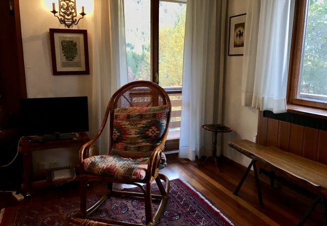 pramagnan-barat-soggiorno-appartamento-affitto-Myhome-dolomiti appartamento-affitto-Madonna-di-Campiglio-Myhome-Dolomiti