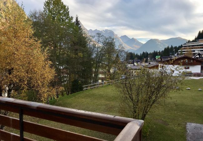 pramagnan-barat-vista-balcone-appartamento-affitto-Myhome-dolomiti appartamento-affitto-Madonna-di-Campiglio-Myhome-Dolomiti
