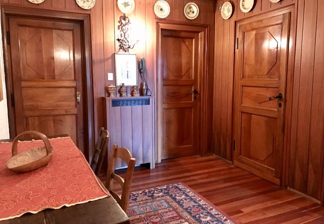 pramagnan-barat-soggiorno-appartamento-affitto-Myhome-dolomiti appartamento-affitto-Madonna-di-Campiglio-Myhome-Dolomiti