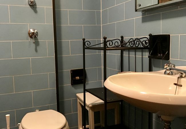 pramagnan-barat-bagno-appartamento-affitto-Myhome-dolomiti appartamento-affitto-Madonna-di-Campiglio-Myhome-Dolomiti