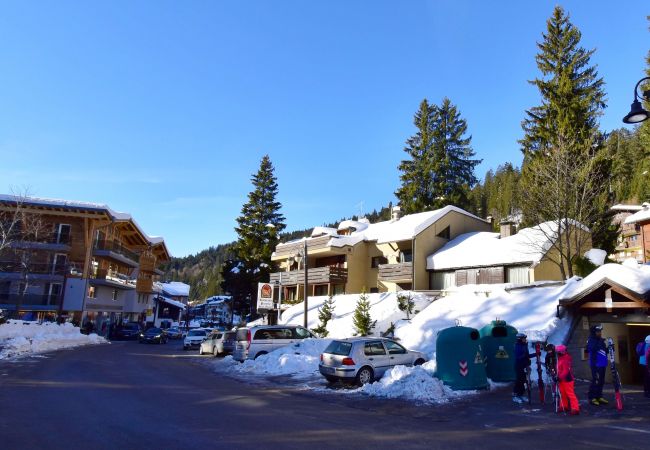 Appartamento a Madonna di Campiglio - MIRALAGO 09 APARTMENT Appartamento a Madonna di Campiglio - MIRALAGO 09 APARTMENT