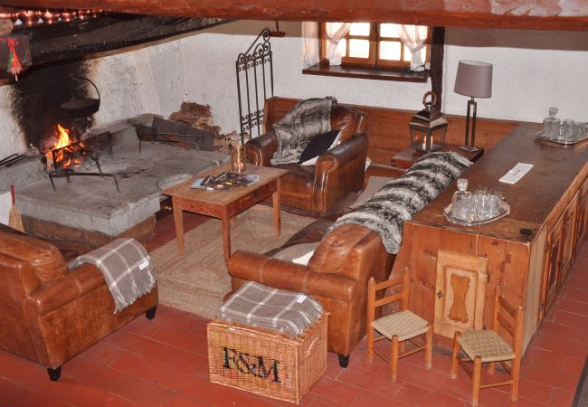 chalet-campiglio-doss-caminetto-affitto-appartamento Appartamento-affitto-Madonna-di-Campiglio-Myhome-Dolomiti