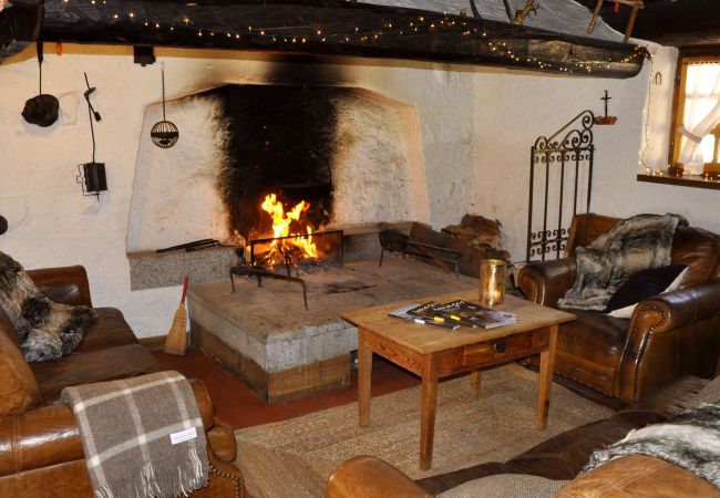 chalet-campiglio-doss-caminetto-affitto-appartamento Appartamento-affitto-Madonna-di-Campiglio-Myhome-Dolomiti