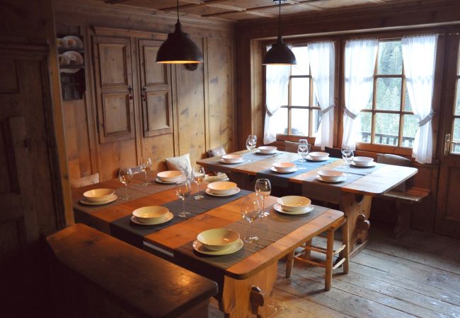 Casa rurale a Madonna di Campiglio - CHALET CAMPIGLIO DOSS Casa rurale a Madonna di Campiglio - CHALET CAMPIGLIO DOSS
