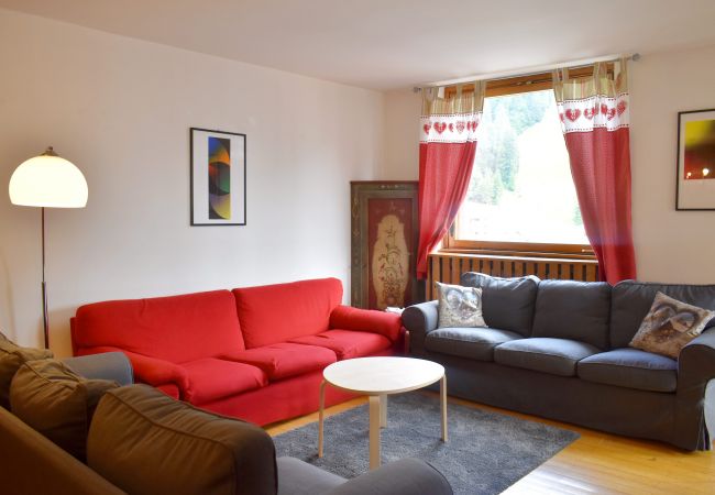 ville-dolomiti-soggiorno-appartamento-affitto-Myhome-dolomiti appartamento-affitto-Madonna-di-Campiglio-Myhome-Dolomiti
