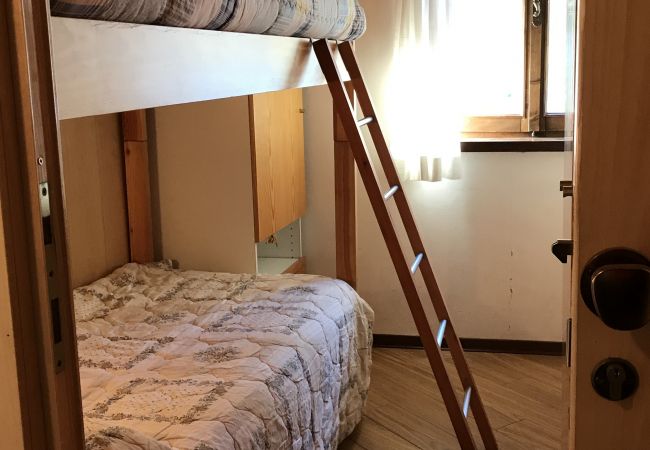 Done-camera-letto-a-castello-appartamento-affitto-Myhome-dolomiti appartamento-affitto-Madonna-di-Campiglio-Myhome-Dolomiti