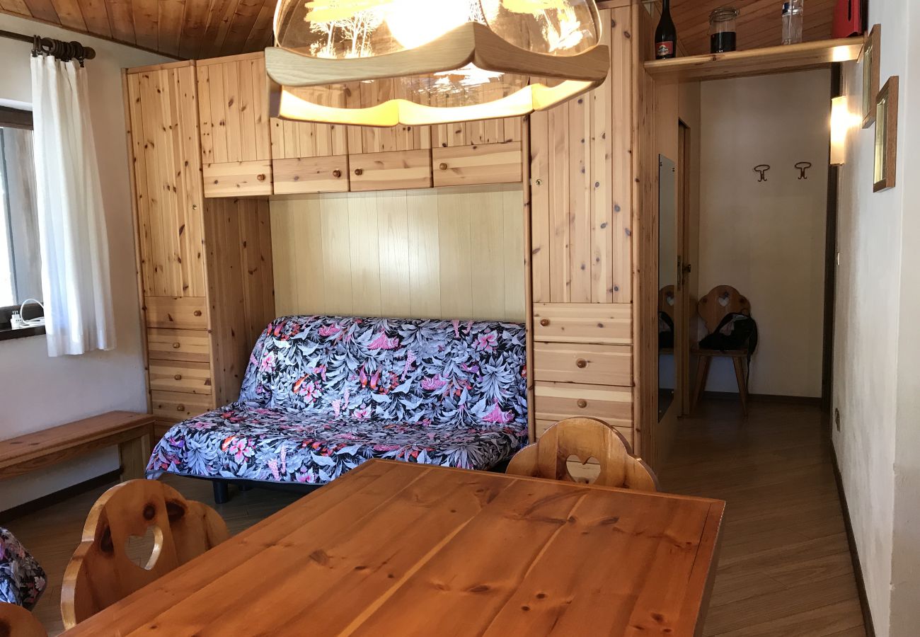 Appartamento a Madonna di Campiglio - Done Appartamento Done-appartamento-affitto-Madonna-di-Campiglio-myhome-dolomiti