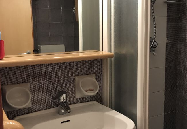 maso-bagno-appartamento-affitto-Myhome-dolomiti appartamento-affitto-Madonna-di-Campiglio-Myhome-Dolomiti