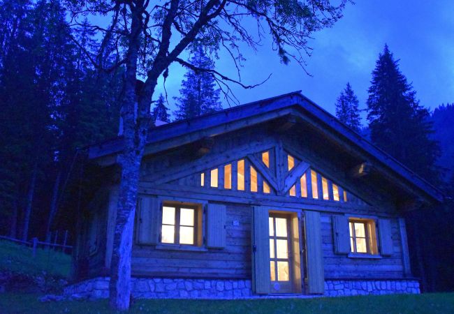 Villetta a Madonna di Campiglio - CHALET BRENTA DOLOMITES Villetta a Madonna di Campiglio - CHALET BRENTA DOLOMITES