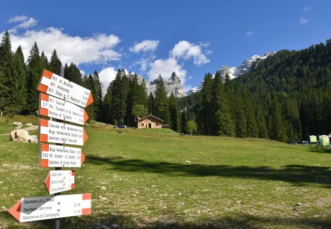 Villetta a Madonna di Campiglio - CHALET BRENTA DOLOMITES Villetta a Madonna di Campiglio - CHALET BRENTA DOLOMITES