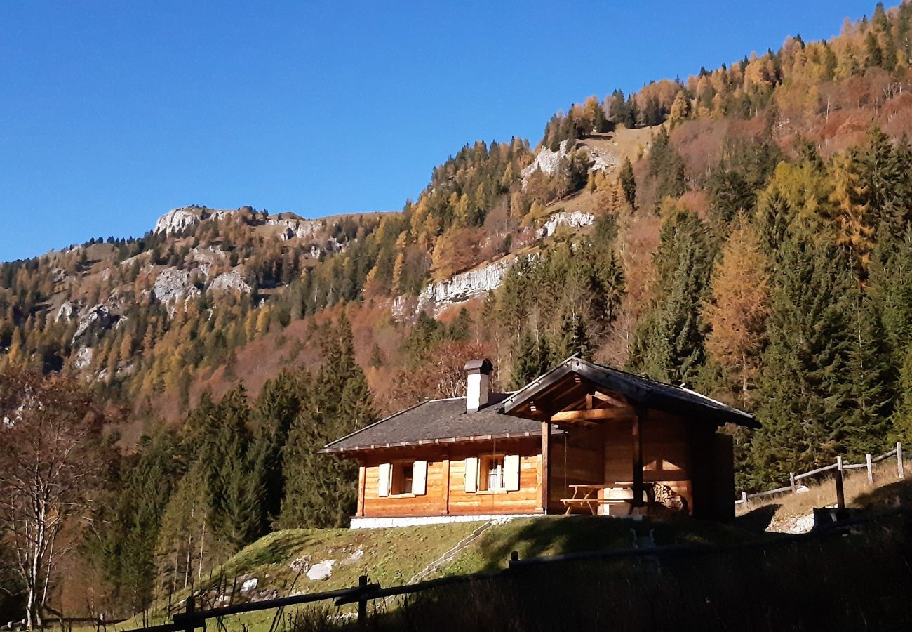 Villetta a Madonna di Campiglio - CHALET BRENTA DOLOMITES Villetta a Madonna di Campiglio - CHALET BRENTA DOLOMITES