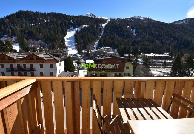 Studio a Madonna di Campiglio - EMERALD 37 STUDIO MhD Studio a Madonna di Campiglio - EMERALD 37 STUDIO MhD