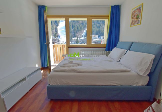 Studio a Madonna di Campiglio - EMERALD 37 STUDIO MhD Studio a Madonna di Campiglio - EMERALD 37 STUDIO MhD