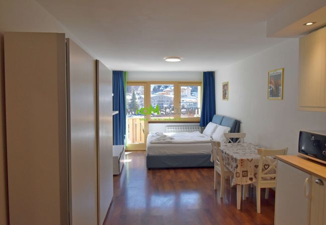 Studio a Madonna di Campiglio - EMERALD 37 STUDIO MhD Studio a Madonna di Campiglio - EMERALD 37 STUDIO MhD