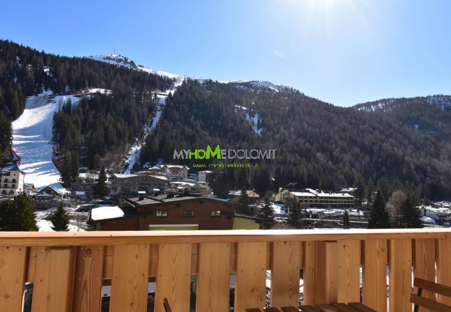Studio a Madonna di Campiglio - EMERALD 37 STUDIO MhD Studio a Madonna di Campiglio - EMERALD 37 STUDIO MhD
