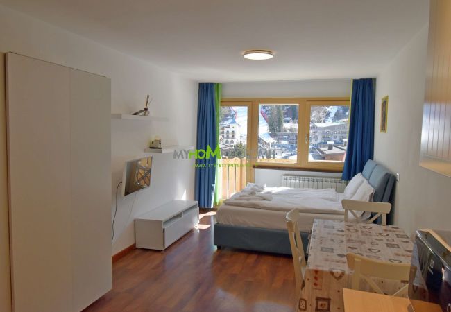 Studio a Madonna di Campiglio - EMERALD 37 STUDIO MhD Studio a Madonna di Campiglio - EMERALD 37 STUDIO MhD