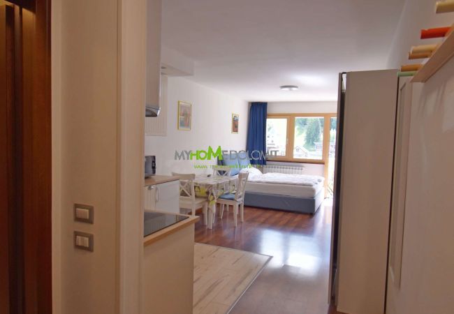 Studio a Madonna di Campiglio - EMERALD 36 STUDIO MhD Studio a Madonna di Campiglio - EMERALD 36 STUDIO MhD