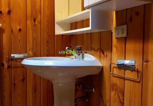 Appartamento a Madonna di Campiglio - 2 ABETI MANSARDA Apartment MhD Appartamento a Madonna di Campiglio - 2 ABETI MANSARDA Apartment MhD