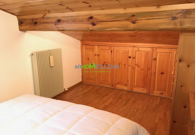 Appartamento a Madonna di Campiglio - 2 ABETI MANSARDA Apartment MhD Appartamento a Madonna di Campiglio - 2 ABETI MANSARDA Apartment MhD