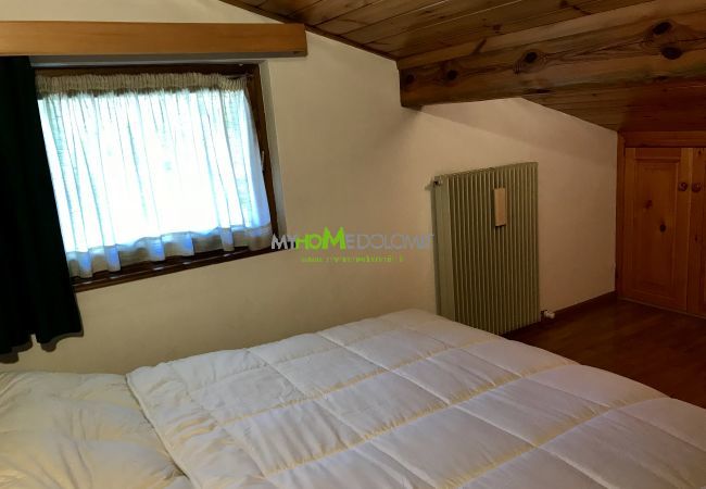 Appartamento a Madonna di Campiglio - 2 ABETI MANSARDA Apartment MhD Appartamento a Madonna di Campiglio - 2 ABETI MANSARDA Apartment MhD