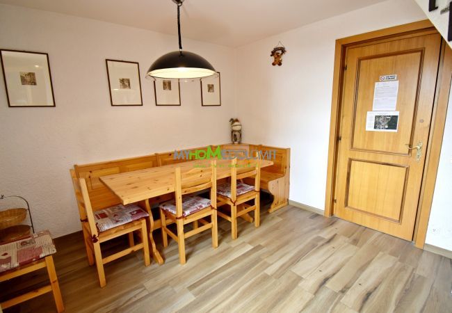 Appartamento a Madonna di Campiglio - 2 ABETI MANSARDA Apartment MhD Appartamento a Madonna di Campiglio - 2 ABETI MANSARDA Apartment MhD