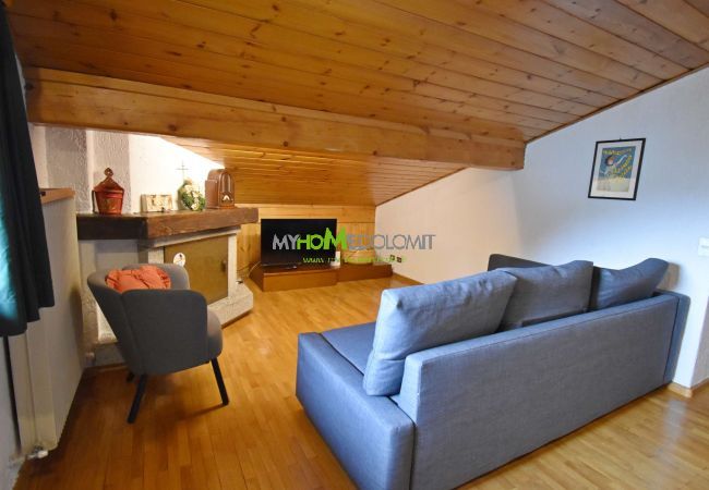 Appartamento a Madonna di Campiglio - 2 ABETI MANSARDA Apartment MhD Appartamento a Madonna di Campiglio - 2 ABETI MANSARDA Apartment MhD