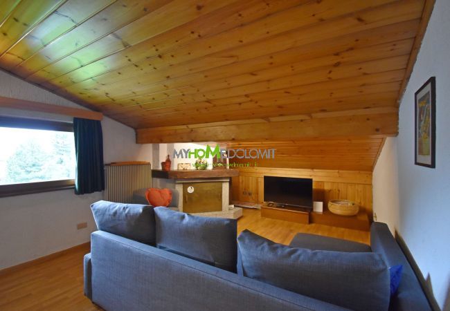 Appartamento a Madonna di Campiglio - 2 ABETI MANSARDA Apartment MhD Appartamento a Madonna di Campiglio - 2 ABETI MANSARDA Apartment MhD