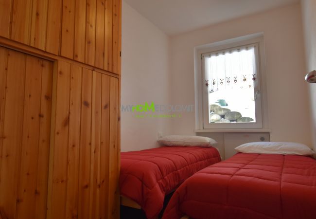 Appartamento a Madonna di Campiglio - MIRA DOLO Apartment MhD Appartamento a Madonna di Campiglio - MIRA DOLO Apartment MhD