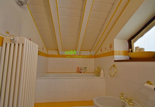 Appartamento a Madonna di Campiglio - Villa al Campo Appartamento a Madonna di Campiglio - Villa al Campo