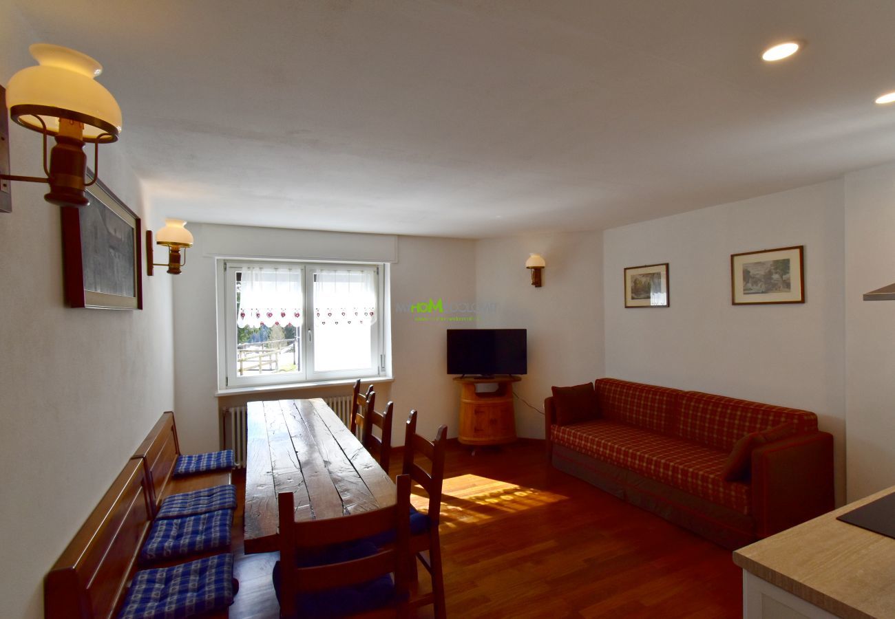 Appartamento a Madonna di Campiglio - MIRA DOLO Apartment MhD Appartamento a Madonna di Campiglio - MIRA DOLO Apartment MhD