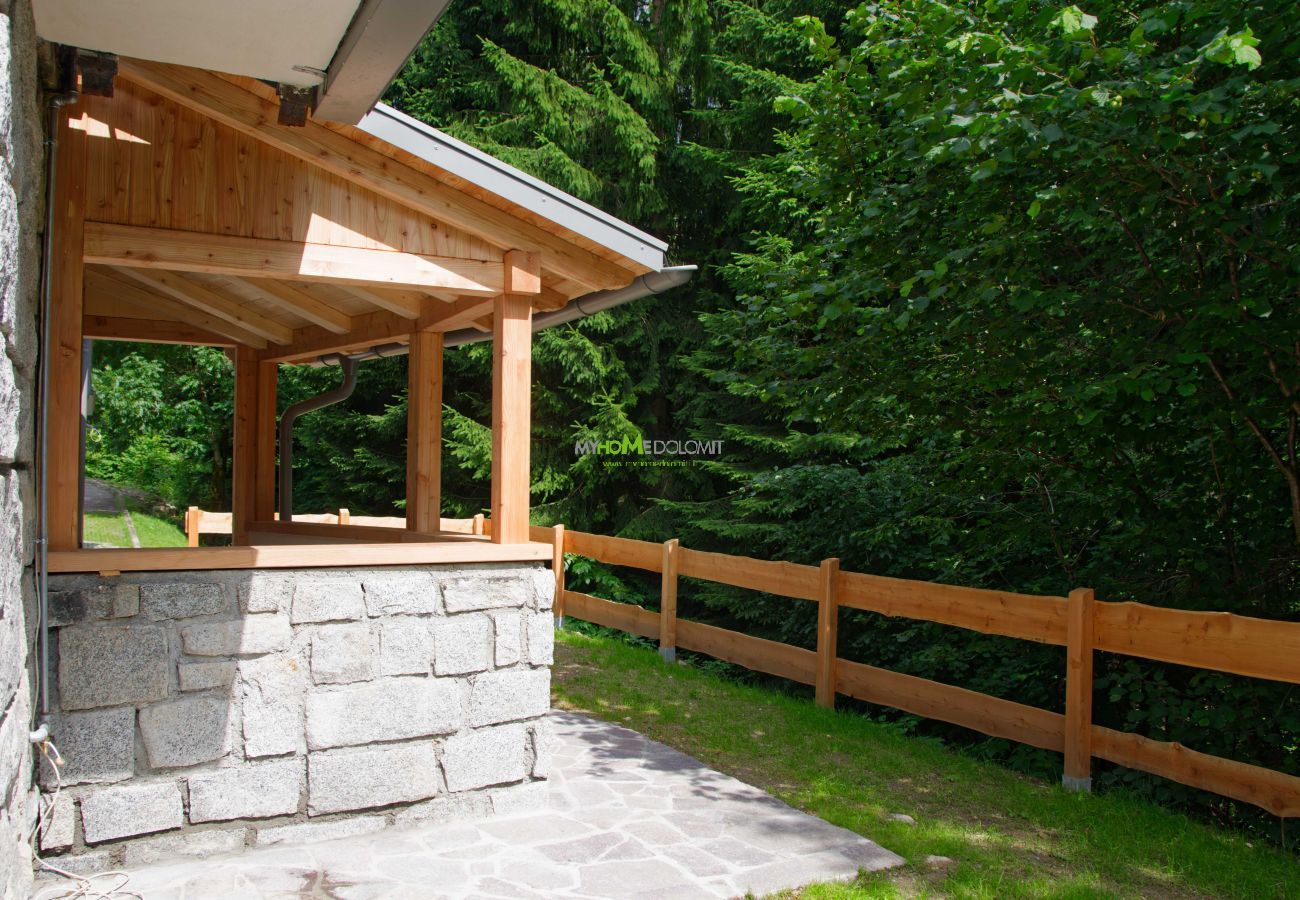 Appartamento a Madonna di Campiglio - Villa Brenta Apartment MhD Appartamento a Madonna di Campiglio - Villa Brenta Apartment MhD