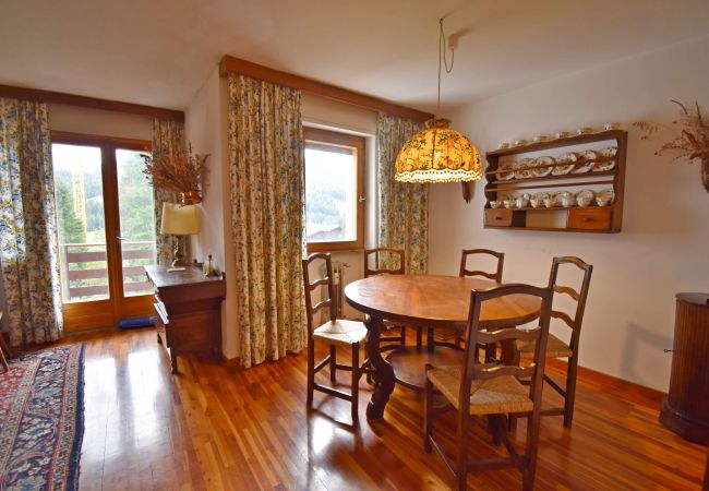 Ferienwohnung in Madonna di Campiglio - PRADALAGO QUADRILOCALE Ferienwohnung in Madonna di Campiglio - PRADALAGO QUADRILOCALE